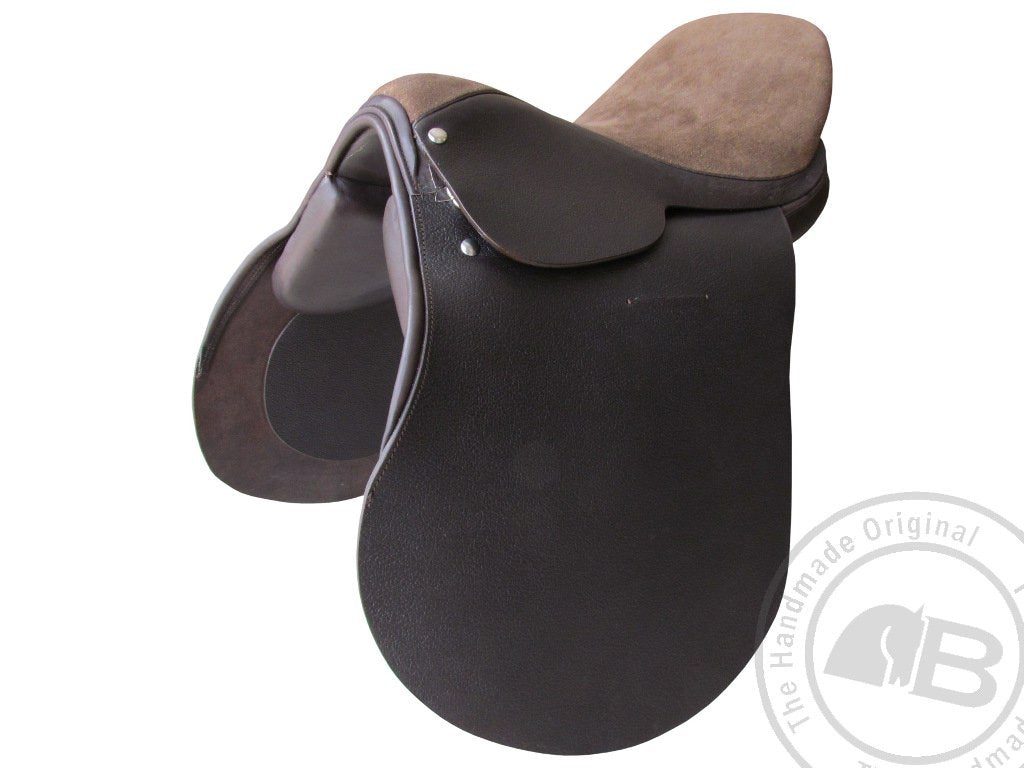 Polo saddle vs English saddle - what's the difference?